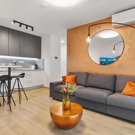 Lam Urban - Balcony Apartment Bratislava