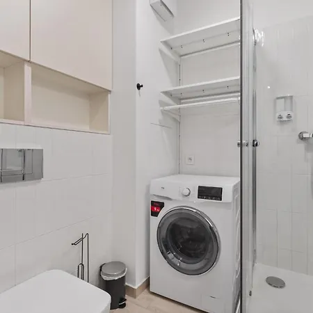 Lam Urban - Balcony Apartment