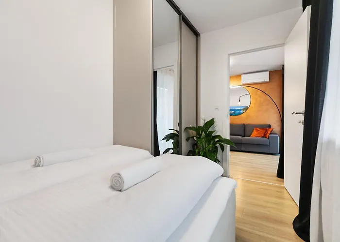 Lam Urban - Balcony Apartment Bratislava