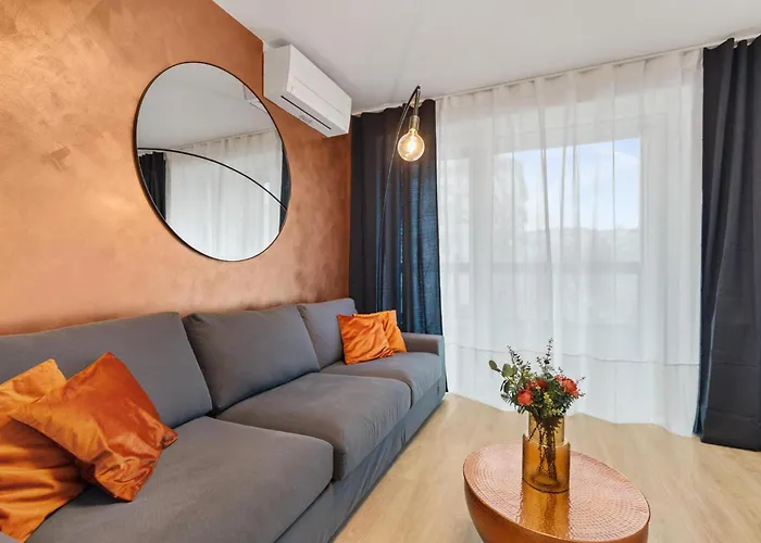 Lam Urban - Balcony *