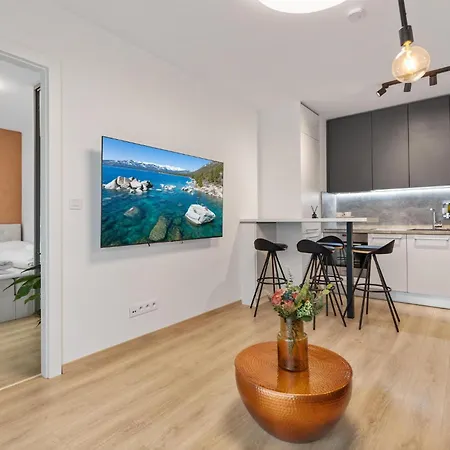 Lam Urban - Balcony Daire